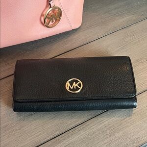Black Michael Kors Wallet